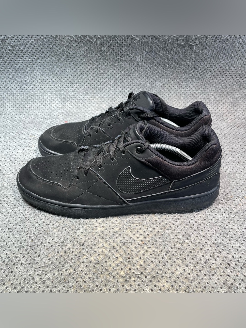 Nike Priority Low Triple Black Shoes Size 12.5 Men’s